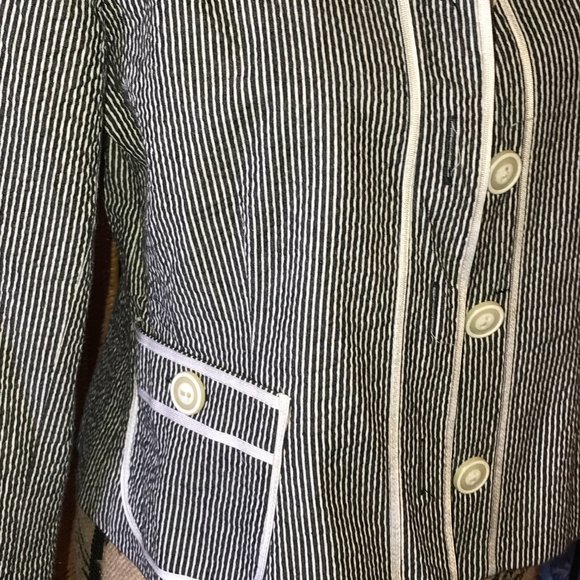 Black & White Seersucker Jacket - Picture 2 of 5